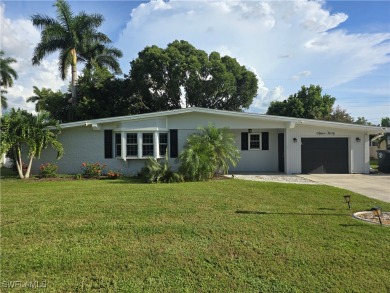 Beach Home For Sale in Fort Myers, Florida