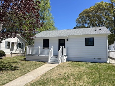 Beach Home For Sale in Villas, New Jersey