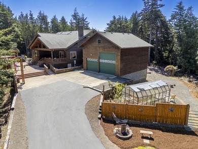 Beach Home For Sale in Waldport, Oregon