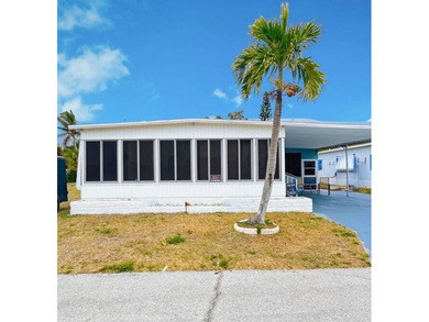 Beach Home For Sale in Fort Myers, Florida