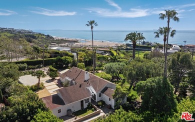 Beach Home For Sale in Malibu, California