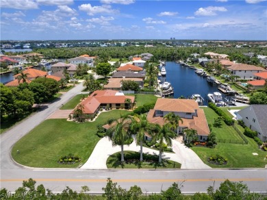 Beach Home For Sale in Fort Myers, Florida