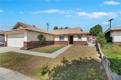 Beach Home Active Under Contract in Long Beach, California