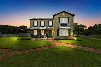 Beach Home For Sale in Rockport, Texas