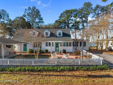 Beach Home For Sale in Bath, North Carolina