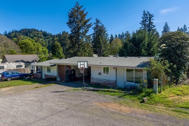 Beach Home For Sale in Mapleton, Oregon