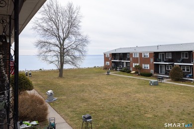 Beach Condo For Sale in Milford, Connecticut