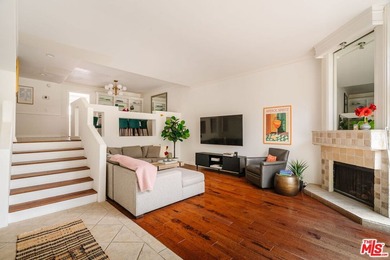 Beach Condo For Sale in Marina Del Rey, California