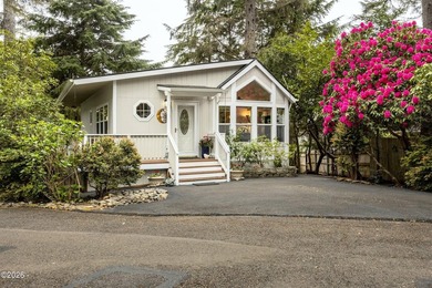 Beach Home For Sale in Depoe Bay, Oregon
