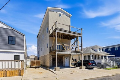 Beach Home For Sale in West Wildwood, New Jersey