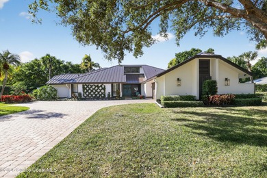 Beach Home Sale Pending in Vero Beach, Florida