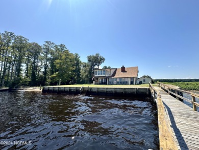 Beach Home For Sale in Columbia, North Carolina