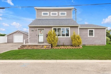 Beach Home Sale Pending in Lindenhurst, New York