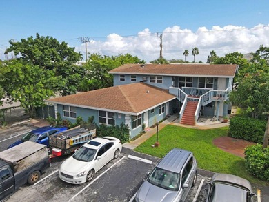 Beach Townhome/Townhouse For Sale in Pompano Beach, Florida