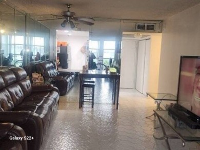 Beach Condo For Sale in Hallandale Beach, Florida