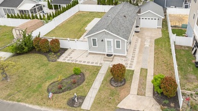 Beach Home For Sale in Villas, New Jersey
