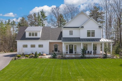 Beach Home For Sale in Cumberland, Maine