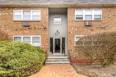 Condo For Sale in Stamford image photo picture