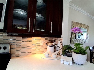 Beach Condo For Sale in Sunrise, Florida