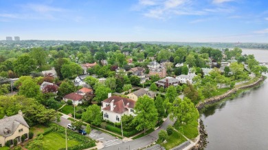 Beach Home For Sale in Douglaston, New York