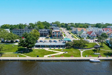 Beach Condo For Sale in Grand Haven, Michigan