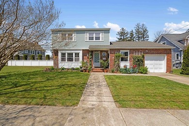 Beach Home For Sale in Cape May, New Jersey