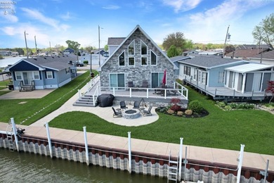Beach Home For Sale in Port Clinton, Ohio