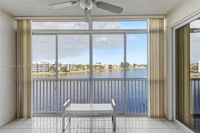 Beach Condo For Sale in Tamarac, Florida