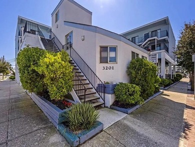 Beach Condo For Sale in Wildwood, New Jersey