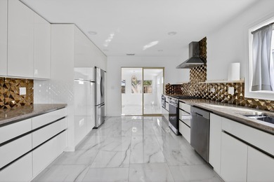 Beach Home For Sale in Hollywood, Florida