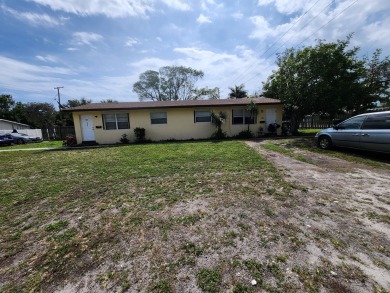 Beach Townhome/Townhouse For Sale in Delray Beach, Florida