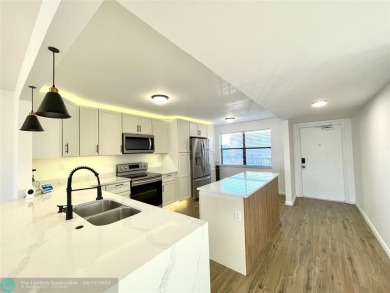 Beach Condo For Sale in Sunrise, Florida