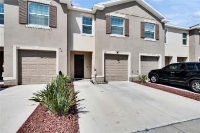 Beach Townhome/Townhouse For Sale in Ruskin, Florida