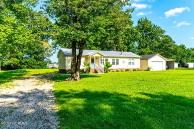 Beach Home For Sale in Newport, North Carolina