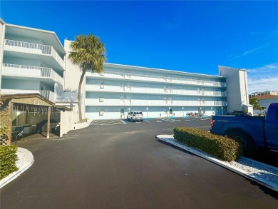 Beach Condo For Sale in New Smyrna Beach, Florida