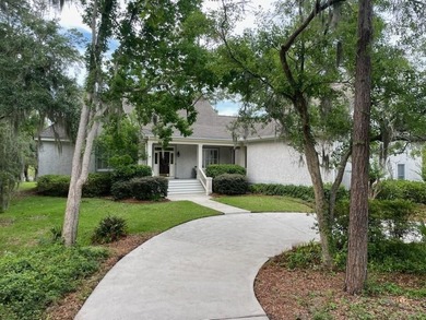 Beach Home For Sale in Saint Simons, Georgia