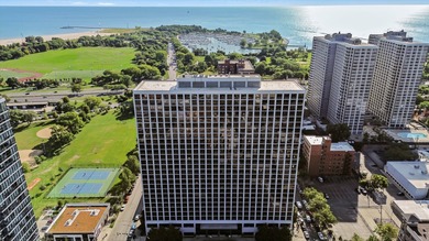 Beach Condo Active Under Contract in Chicago, Illinois