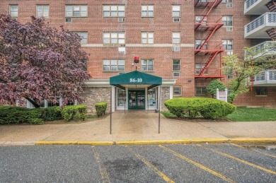 Beach Home Sale Pending in Howard Beach, New York