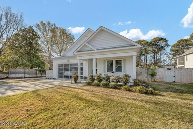 Beach Home For Sale in Carolina Beach, North Carolina