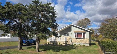 Beach Home For Sale in Shirley, New York