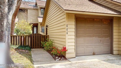 Beach Condo For Sale in Hampstead, North Carolina
