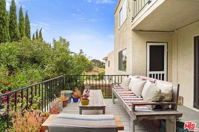 Beach Condo For Sale in Malibu, California