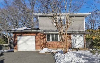 Beach Home Sale Pending in Lake Grove, New York