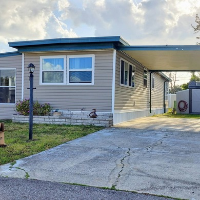 Beach Home For Sale in Ruskin, Florida