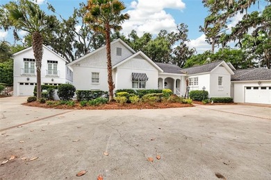 Beach Home For Sale in Saint Simons, Georgia