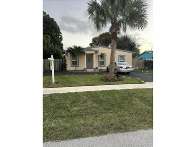 Beach Home For Sale in Boynton Beach, Florida