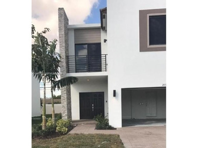 Beach Townhome/Townhouse For Sale in Miami, Florida