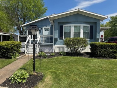 Beach Home For Sale in Lakeside, Ohio
