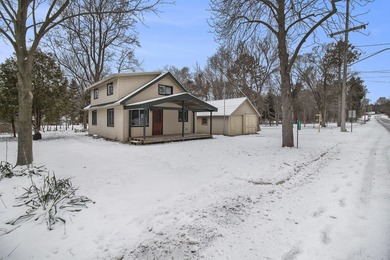 Beach Home For Sale in Onekama, Michigan