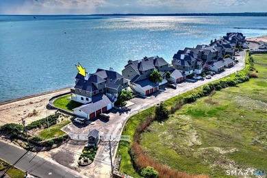 Beach Townhome/Townhouse For Sale in East Haven, Connecticut
